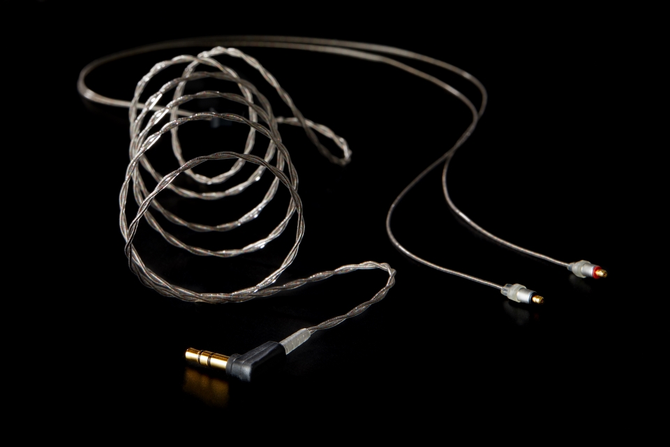 Warning - T2 plug COPY  High Quality Audio Cables with great sound for  IEMs and Earphones